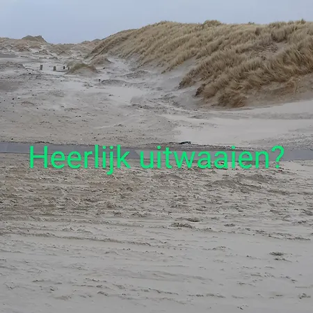 Op Strand *