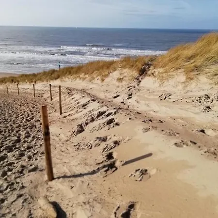 公寓 Op Strand 海边的艾格蒙特