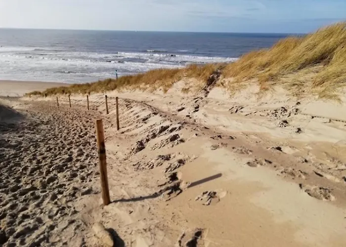 公寓 Op Strand 海边的艾格蒙特